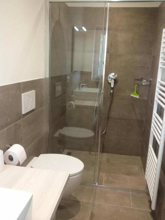 Gartenappartements Die Muehle Caldaro Luaran gambar